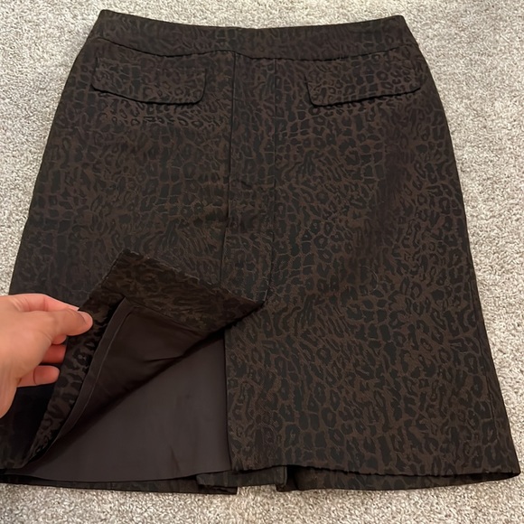 Ann Taylor Leopard Print Skirt - Picture 4 of 7